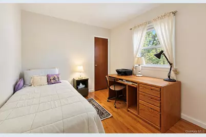 68 Elaine Terrace, Yonkers, NY 10701 - Photo 32