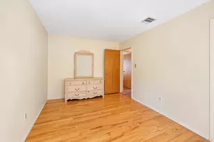 355 W Islip Blvd, West Islip, NY 11795 - Photo 28
