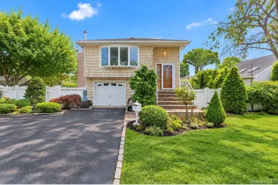355 W Islip Boulevard, West Islip, NY 11795 - Photo 6