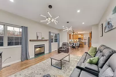 33 Potter Lane, Huntington, NY 11743 - Photo 6