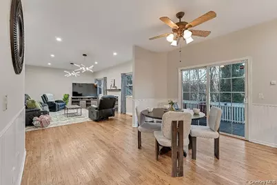 33 Potter Lane, Huntington, NY 11743 - Photo 8