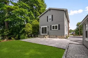 81 Chestnut Ave, Pelham, NY 10803 - Photo 24