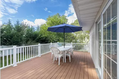 16 Arlington Avenue, Saint James, NY 11780 - Photo 24