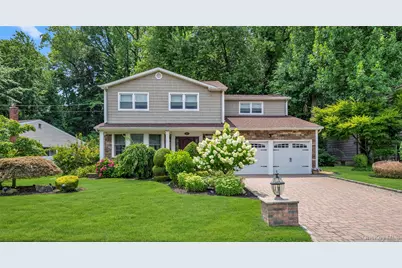 67 Reed Drive, Roslyn, NY 11576 - Photo 1