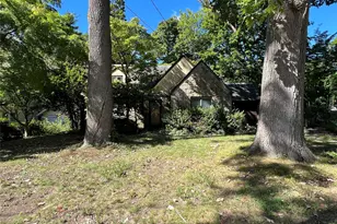 116 Huntington Rd, Port Washington, NY 11050 - Photo 2