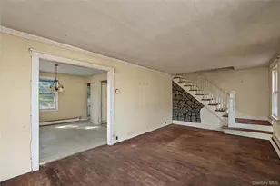 2 Willett Ave, Sayville, NY 11782 - Photo 4