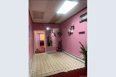 7525 Parsons Boulevard, Fresh Meadows, NY 11366 - Photo 2