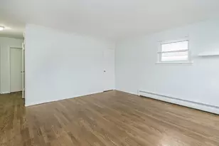 44 Corchaug Ave, Port Washington, NY 11050 - Photo 18