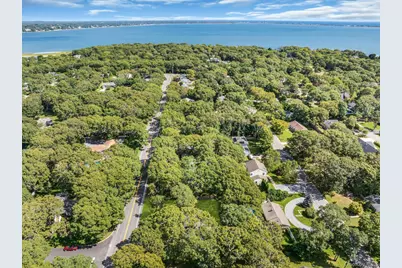 112 Lynncliff Road, Hampton Bays, NY 11946 - Photo 30