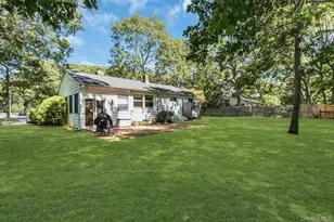 112 Lynncliff Rd, Hampton Bays, NY 11946 - Photo 18