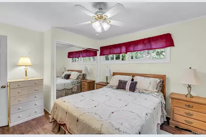 112 Lynncliff Road, Hampton Bays, NY 11946 - Photo 8