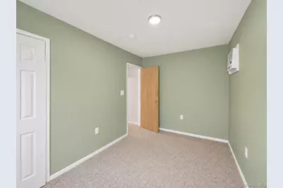 17 Fordham Road, West Babylon, NY 11704 - Photo 12