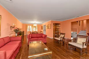 197 Birch Dr, Manhasset Hills, NY 11040 - Photo 4