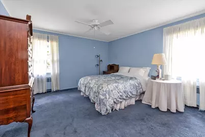 197 Birch Drive, Manhasset Hills, NY 11040 - Photo 10