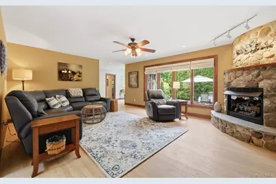 39 Loughran Lane, Highland, NY 12528 - Photo 10