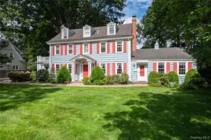41 Butler St, Westbury, NY 11590 - Photo 2