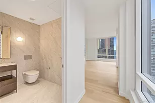 135 E 47th St, New York, NY 10017 - Photo 22