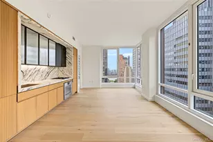 135 E 47th St, New York, NY 10017 - Photo 8