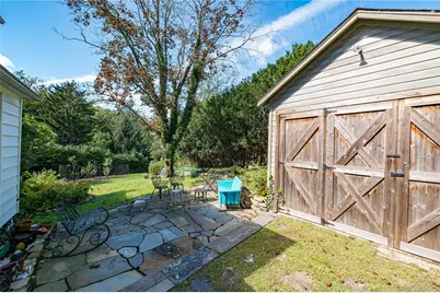 201 Maiden Lane, Port Jefferson, NY 11777 - Photo 2
