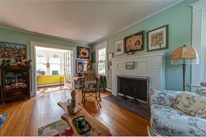 201 Maiden Lane, Port Jefferson, NY 11777 - Photo 8