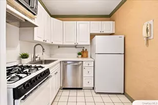 5900 Arlington Ave, Bronx, NY 10471 - Photo 4