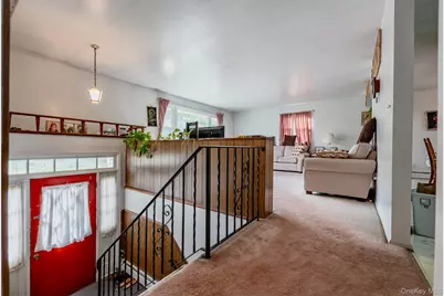 39 Jeanette Lane, Lake Katrine, NY 12449 - Photo 2
