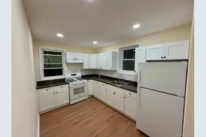116 Alexander Avenue, Yonkers, NY 10704 - Photo 4