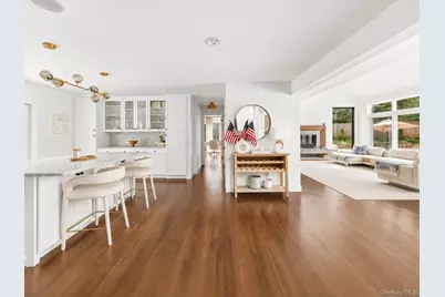 118 Two Holes Water Road, East Hampton, NY 11937 - Photo 4