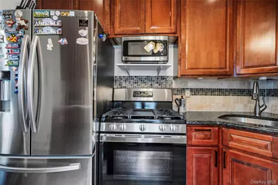 101 Miramar Boulevard, Lindenhurst, NY 11757 - Photo 10