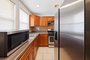 117-84 142nd St, Jamaica, NY 11436 - Photo 6