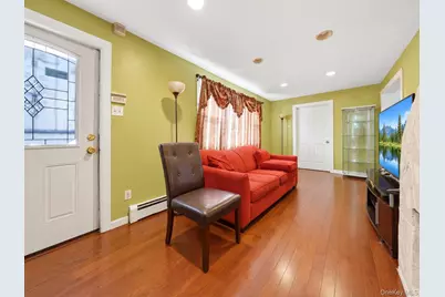 11784 142nd Street, Jamaica, NY 11436 - Photo 2