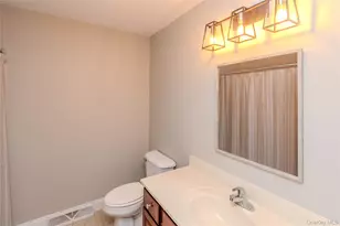 8 Quincy Stowell Ct, Saugerties, NY 12477 - Photo 20