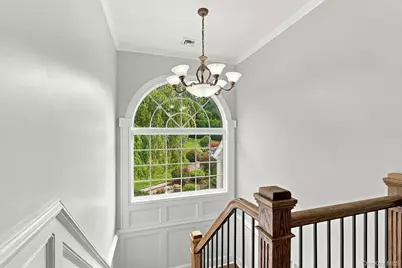 611 Knollwood Road, White Plains, NY 10603 - Photo 24