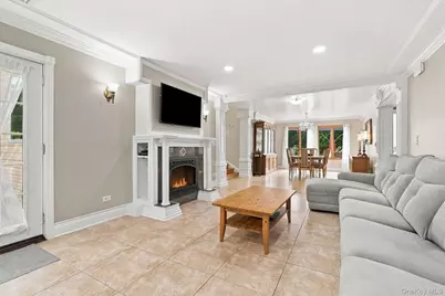 611 Knollwood Road, White Plains, NY 10603 - Photo 10