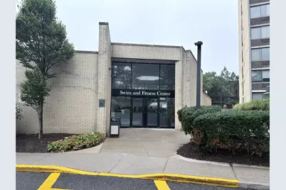 2 Bay Club Drive #10K, Bayside, NY 11360 - Photo 4