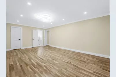 6 Shire Court, Greenlawn, NY 11740 - Photo 20