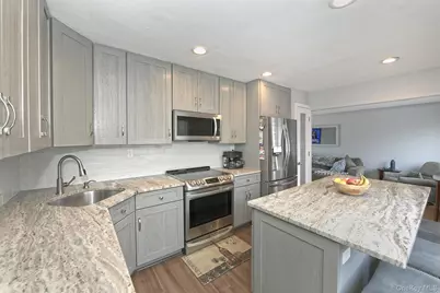 67 Wolcott Road, Levittown, NY 11756 - Photo 6