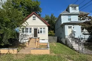 31 Martineau St, New York, NY 10303 - Photo 2