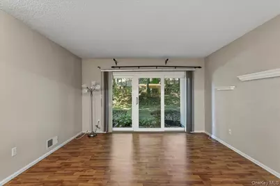 26 Edinburgh Drive, Peekskill, NY 10566 - Photo 6