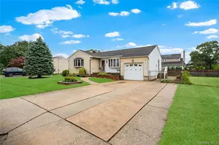 1235 11th St, West Babylon, NY 11704 - Photo 2