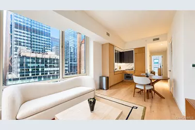 135 E 47th Street #22F, New York, NY 10017 - Photo 16
