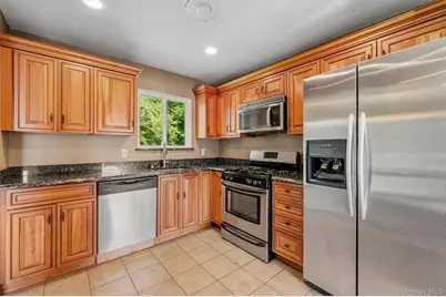 29 Cumberland Road, Fishkill, NY 12524 - Photo 10