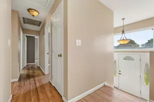 29 Cumberland Rd, Fishkill, NY 12524 - Photo 2