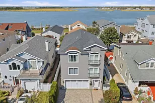 241 W Pine St, Long Beach, NY 11561 - Photo 2