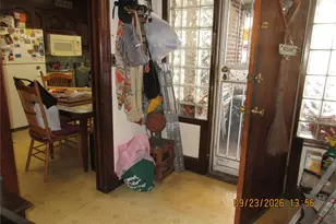 82-51 Penelope Ave, Middle Village, NY 11379 - Photo 10