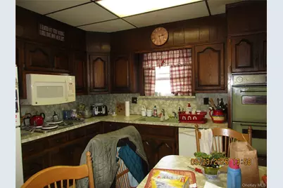 82-51 Penelope Avenue, Middle Village, NY 11379 - Photo 12