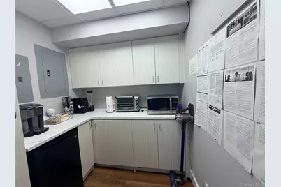 136-20 38th Avenue #9J-4, Flushing, NY 11354 - Photo 4