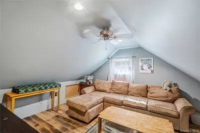 84 Tower Street, Sayville, NY 11782 - Photo 32