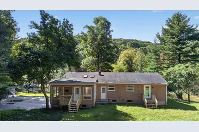 109 Pines Bridge Road, Bedford Corners, NY 10549 - Photo 10