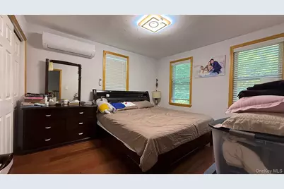 160-30 76th Road, Fresh Meadows, NY 11366 - Photo 4